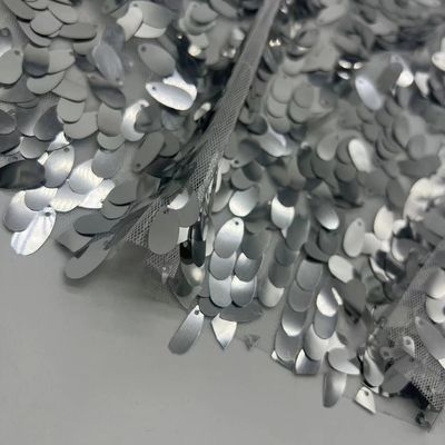 Classic Sequins Embroidery Fabric White Color 100% Polyester Fabric For Decorate Clothes